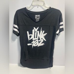 Blink-182 Black Short Sleeve Women's Tee Size XL